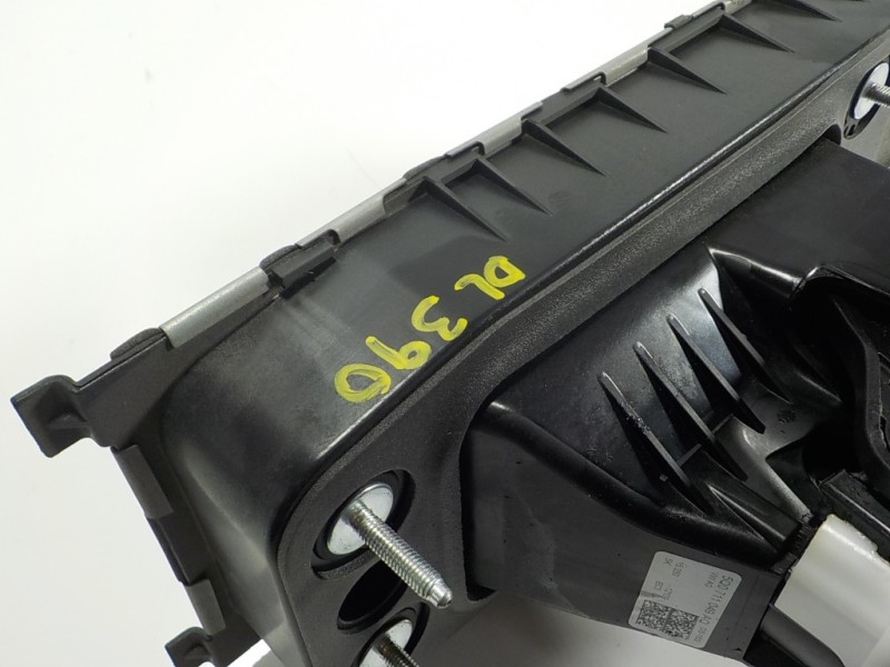 Recambio de palanca cambio para volkswagen golf vii variant 2.0 tdi referencia OEM IAM 5Q0711049AQ 5Q0711049AQ 