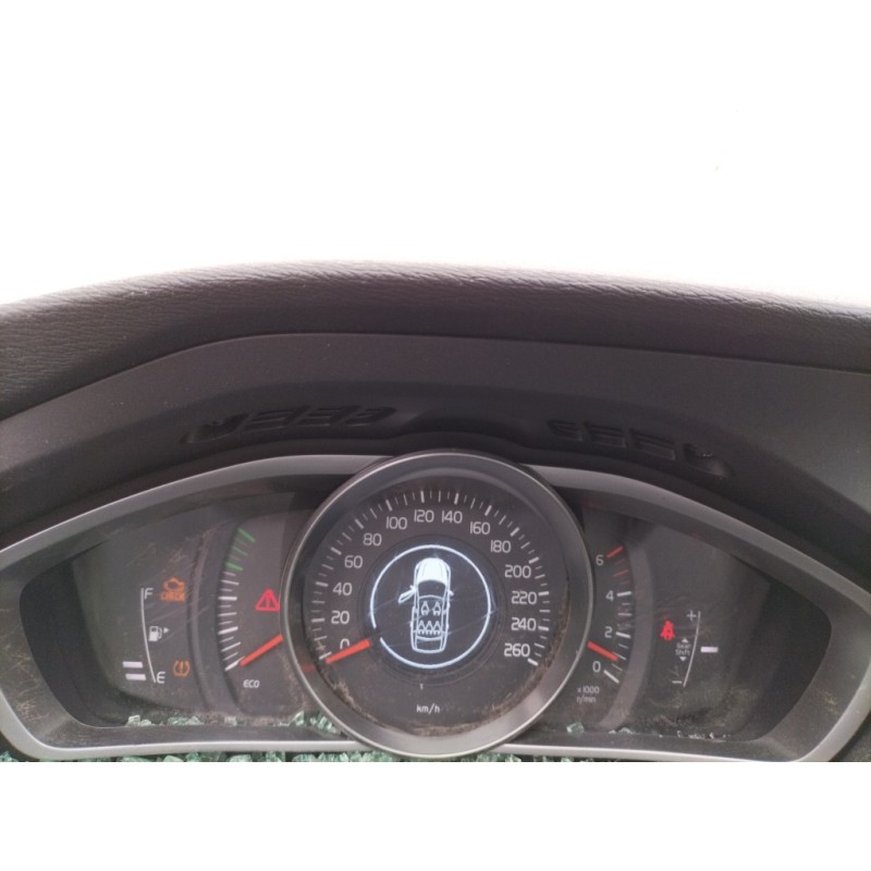 Recambio de cuadro instrumentos para volvo v40 cross country 2.0 diesel cat referencia OEM IAM 36010387 31665048 0433487