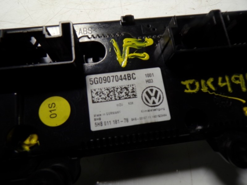 Recambio de mando climatizador para volkswagen golf vii variant 1.6 tdi dpf referencia OEM IAM 5G0907044BCWZU 5G0907044BC 