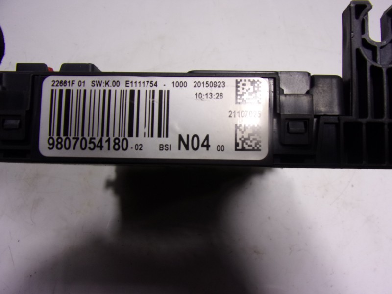 Recambio de caja reles / fusibles para peugeot 308 1.2 12v e-thp referencia OEM IAM 1610807880 9807054180 1669607480