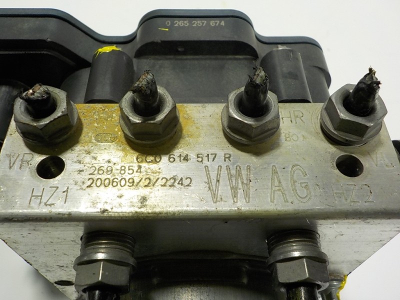 Recambio de abs para skoda fabia combi 1.0 tsi referencia OEM IAM 6C0614517RBEF 6C0614517R 