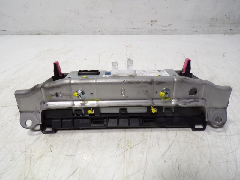 Recambio de pantalla multifuncion para lexus nx 300h 2wd referencia OEM IAM 8611078050 10R059728 