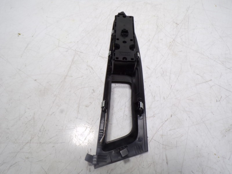 Recambio de mando elevalunas delantero izquierdo para ford mondeo lim. trend referencia OEM IAM 1946785 DG9T14540DCW 20141017A