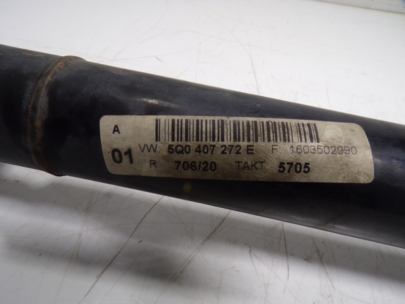 Recambio de transmision derecha para volkswagen golf vii variant 2.0 tdi referencia OEM IAM 5Q0407272E 5Q0407272E 