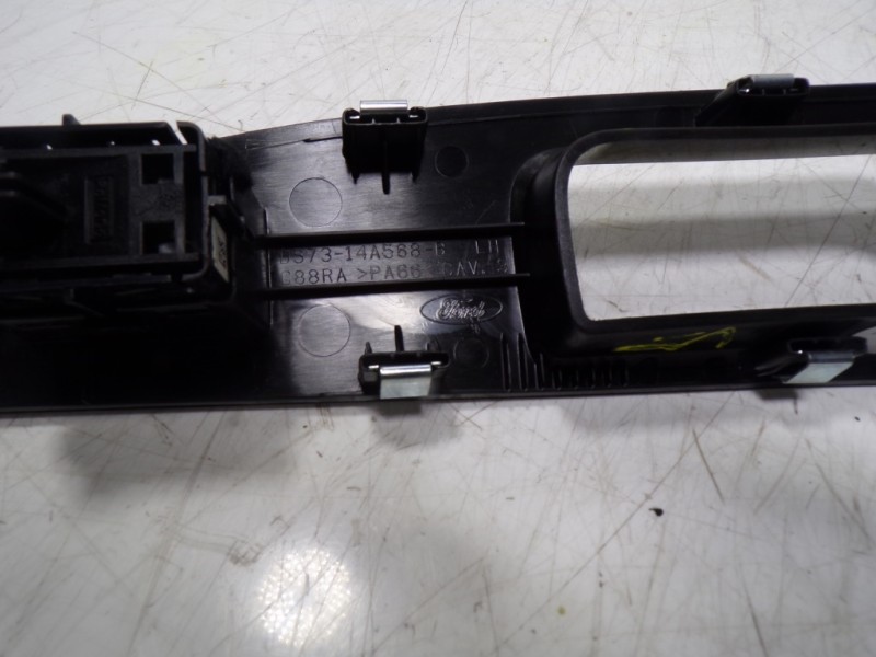 Recambio de mando elevalunas trasero izquierdo para ford mondeo lim. trend referencia OEM IAM 1946782 DS7314A568B 