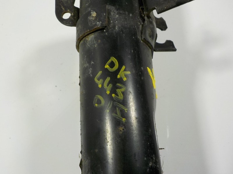 Recambio de amortiguador delantero izquierdo para skoda fabia combi 1.0 tsi referencia OEM IAM 6R0413031BF  