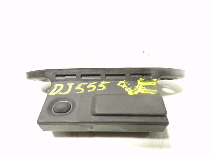 Recambio de maneta porton para lexus nx 300h 2wd referencia OEM IAM 8484042030  