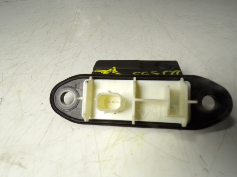 Recambio de maneta porton para lexus nx 300h 2wd referencia OEM IAM 8484042030  