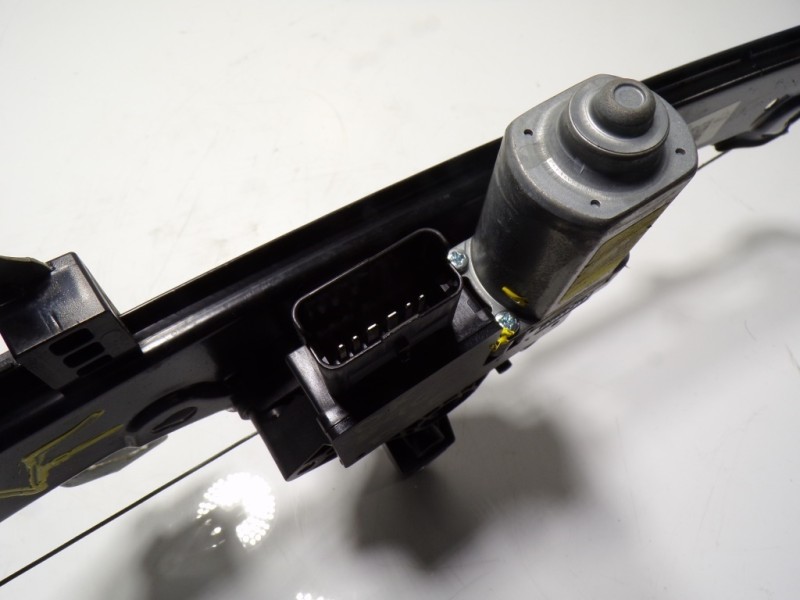 Recambio de elevalunas delantero izquierdo para nissan pulsar (c13) 1.5 turbodiesel cat referencia OEM IAM 807013ZL0B 807013ZL0B