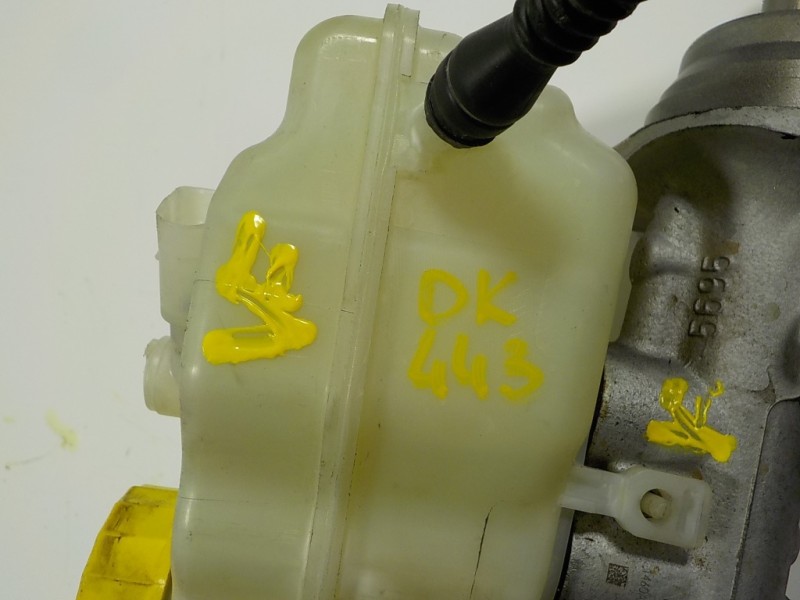 Recambio de bomba freno para skoda fabia combi 1.0 tsi referencia OEM IAM 6R1611019F 6R0611301A 