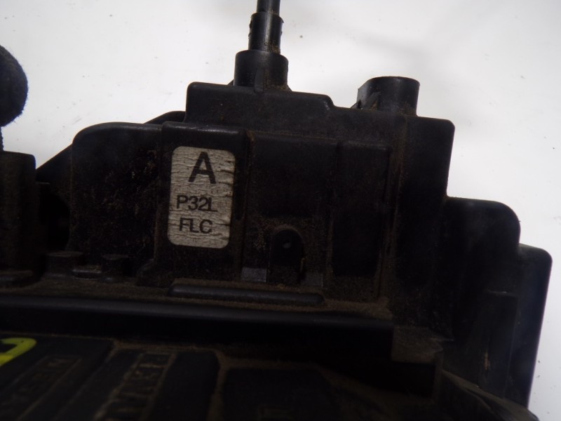 Recambio de cerradura puerta delantera izquierda para nissan qashqai (j10) tekna referencia OEM IAM 80501JD900 P32LFLC 