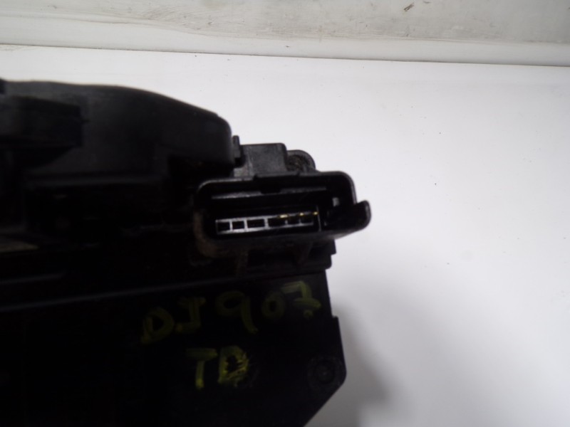 Recambio de cerradura puerta trasera derecha para nissan qashqai (j10) tekna referencia OEM IAM 82500JD900 P32LRRC 