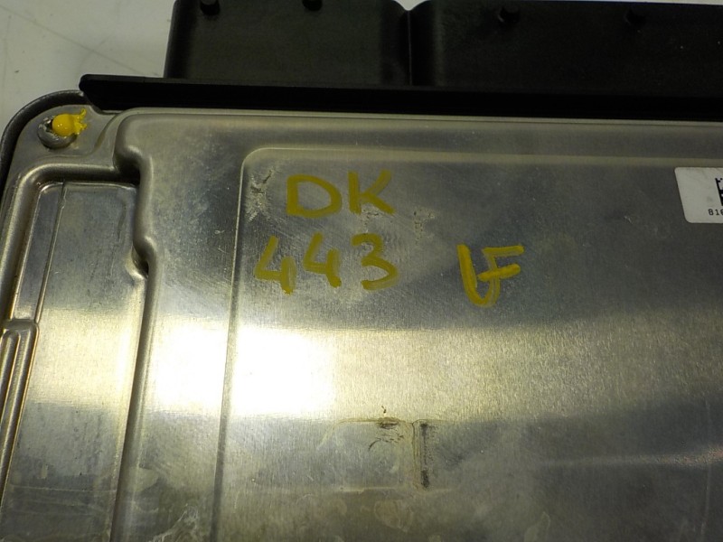 Recambio de centralita motor uce para skoda fabia combi 1.0 tsi referencia OEM IAM 04C906025CP 04C907309BP 