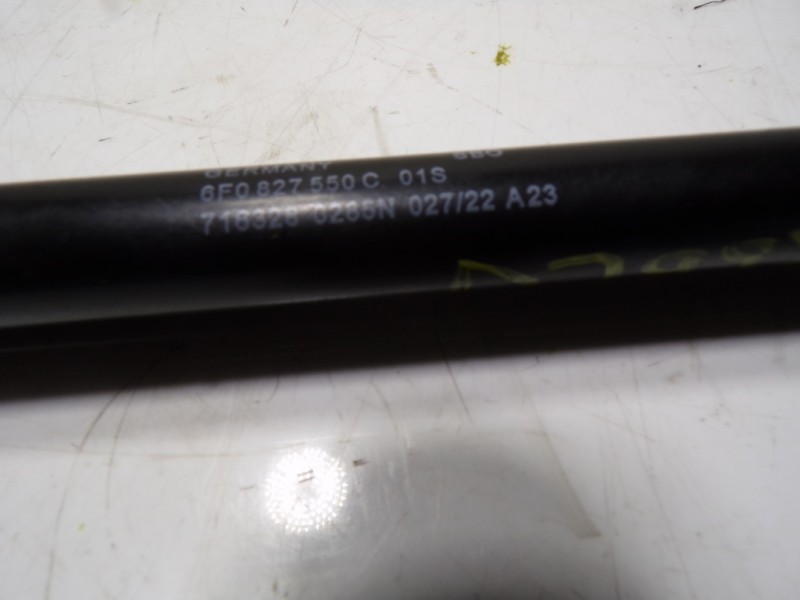 Recambio de amortiguadores maletero / porton para seat ibiza (kj1) fr referencia OEM IAM 6F0827550C 6F0827550C 