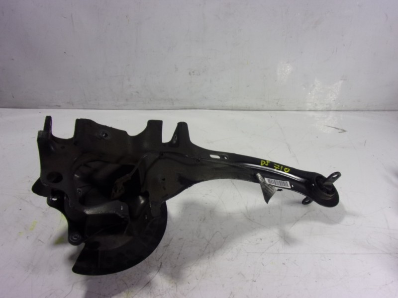 Recambio de mangueta trasera derecha para volvo v40 cross country 2.0 diesel cat referencia OEM IAM 31360695  