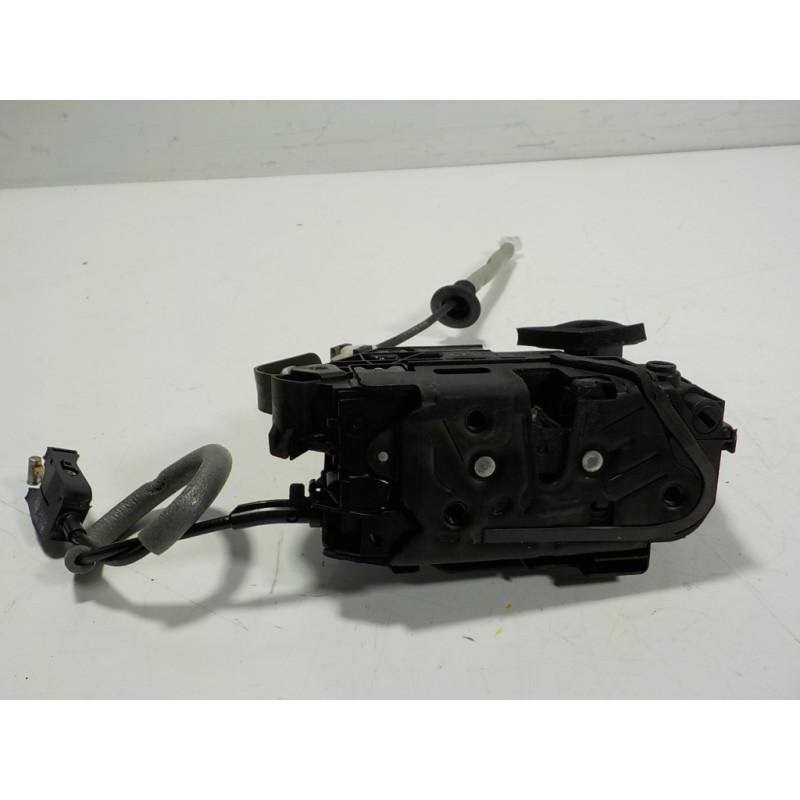 Recambio de cerradura puerta trasera derecha para skoda fabia combi 1.0 tsi referencia OEM IAM 5G4839016D A6L5TA839016L 