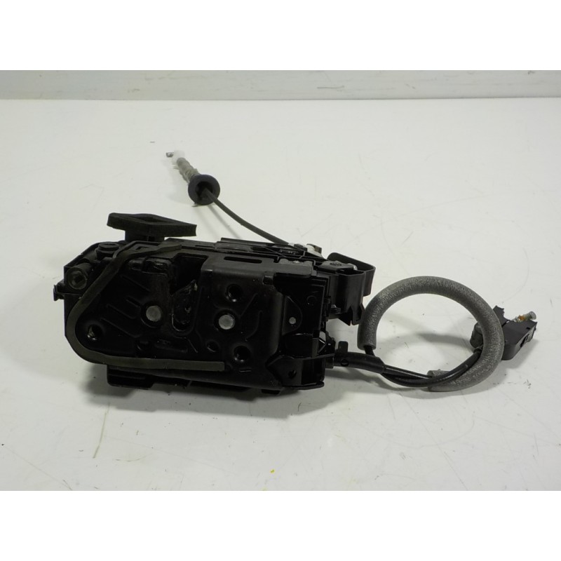 Recambio de cerradura puerta trasera izquierda para skoda fabia combi 1.0 tsi referencia OEM IAM 5G4839015D A5L5TA839015L 