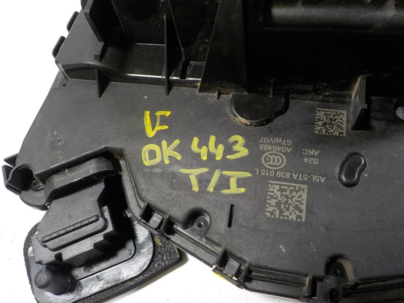 Recambio de cerradura puerta trasera izquierda para skoda fabia combi 1.0 tsi referencia OEM IAM 5G4839015D A5L5TA839015L 