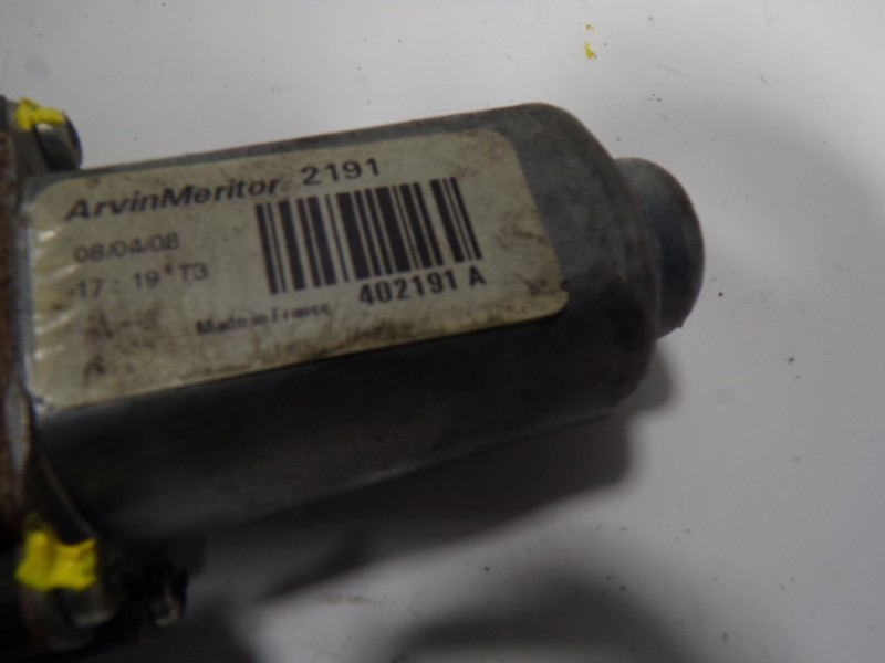 Recambio de elevalunas trasero izquierdo para nissan qashqai (j10) tekna referencia OEM IAM 82701JD400 402191A 