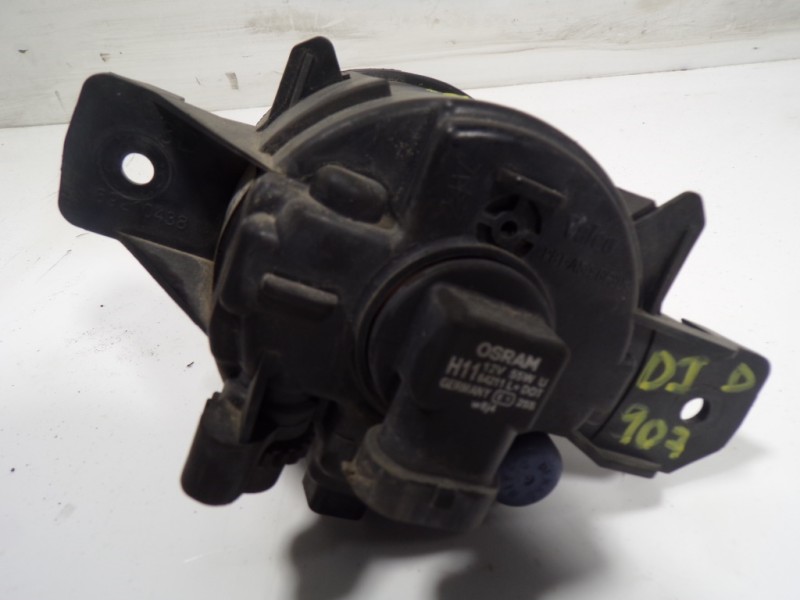 Recambio de faro antiniebla derecho para nissan qashqai (j10) tekna referencia OEM IAM B6A508990A 261508990A 
