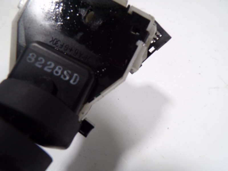 Recambio de mando limpia para nissan qashqai (j10) tekna referencia OEM IAM 25260JD01A 8228SD 