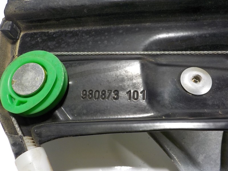Recambio de elevalunas delantero izquierdo para volkswagen passat variant (3c5) 2.0 tdi referencia OEM IAM 3C1837461L 980873101 