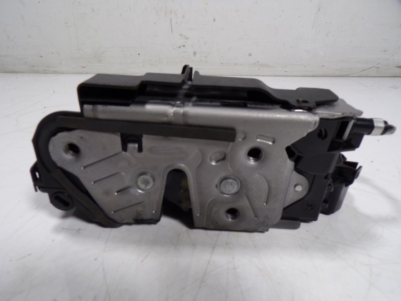 Recambio de cerradura puerta trasera derecha para seat leon sportstourer (kl8) fr referencia OEM IAM 5TA839016Q 5TA839016Q 