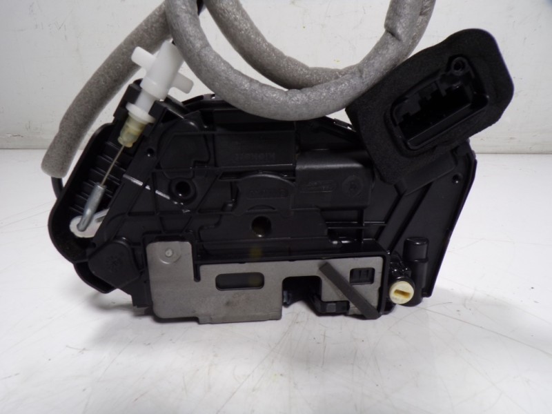 Recambio de cerradura puerta trasera derecha para seat leon sportstourer (kl8) fr referencia OEM IAM 5TA839016Q 5TA839016Q 