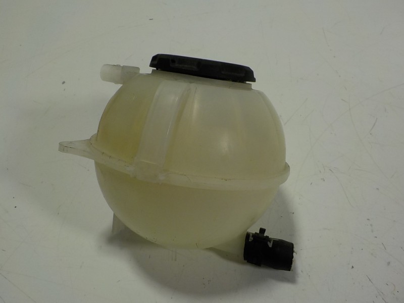 Recambio de deposito expansion para skoda fabia combi 1.0 tsi referencia OEM IAM 6Q0121407D 6Q0121407D 