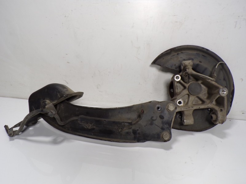 Recambio de mangueta trasera derecha para volkswagen passat variant (3c5) 2.0 tdi referencia OEM IAM 3C0505434K  