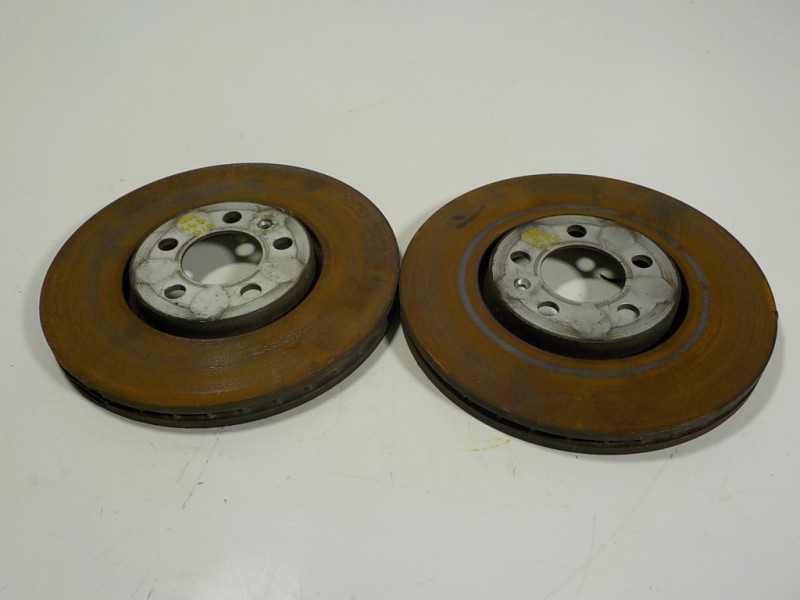 Recambio de disco freno delantero para skoda fabia combi 1.0 tsi referencia OEM IAM 6R0615301D  