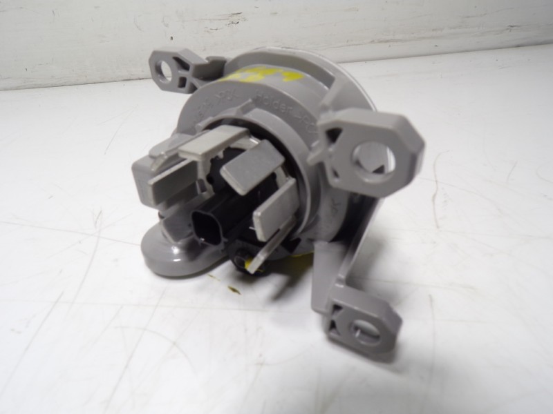 Recambio de faro antiniebla derecho para toyota corolla (e21) hybrid 90kw referencia OEM IAM 8121002190  