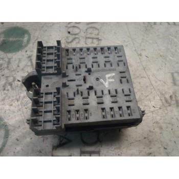 CAJA RELES / FUSIBLES 60683102 