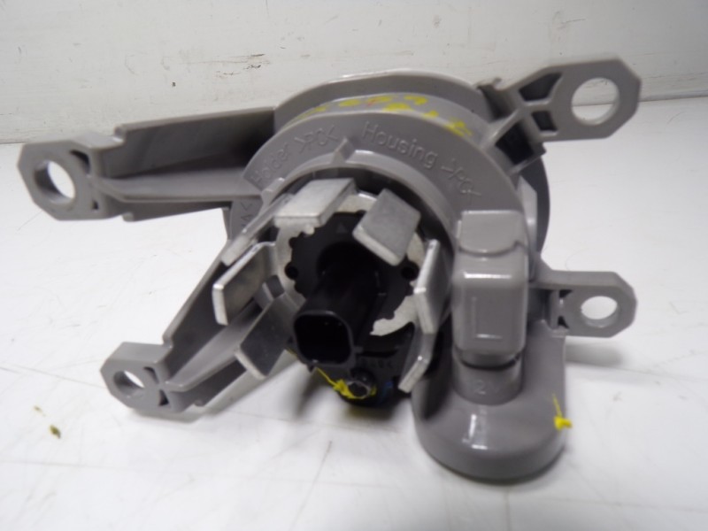 Recambio de faro antiniebla izquierdo para toyota corolla (e21) hybrid 90kw referencia OEM IAM 8122002190  