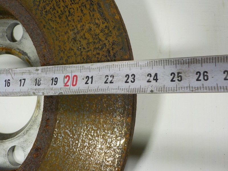 Recambio de disco freno trasero para skoda fabia combi 1.0 tsi referencia OEM IAM 2Q0615601H  