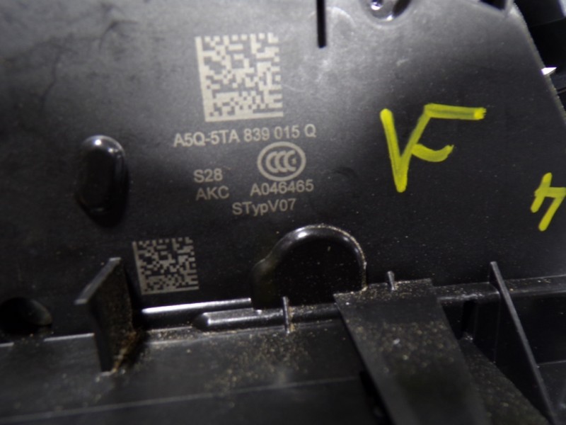 Recambio de cerradura puerta trasera izquierda para seat leon sportstourer (kl8) fr referencia OEM IAM 5TA839015L 5TA839015Q 