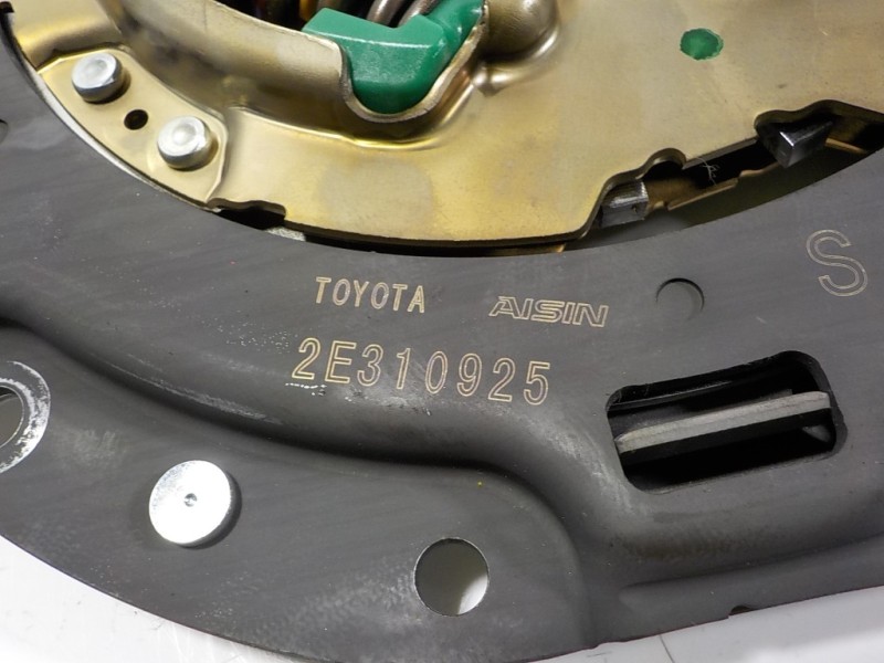 Recambio de kit embrague para toyota corolla (e21) hybrid 90kw referencia OEM IAM 1345137070 2E310925 