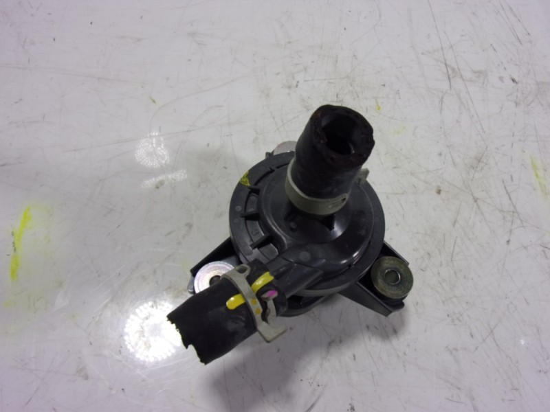 Recambio de bomba agua para lexus nx 300h 2wd referencia OEM IAM G904048010 G904048010 