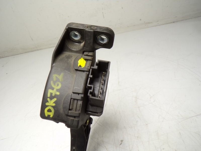 Recambio de potenciometro pedal para audi a6 berlina (4f2) 3.2 fsi quattro referencia OEM IAM 4F1723523B 4F1723523A 