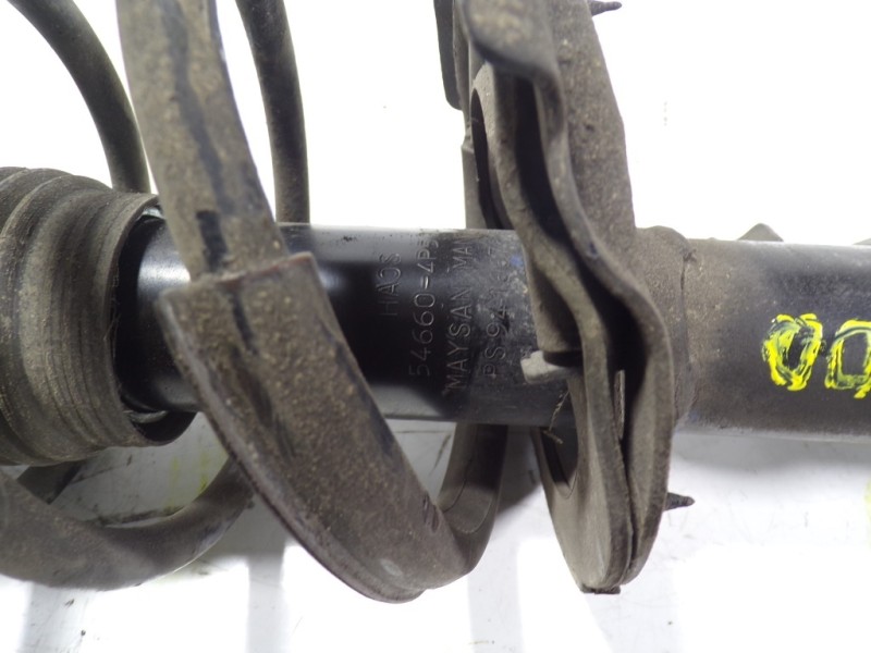 Recambio de amortiguador delantero derecho para hyundai i20 1.4 cat referencia OEM IAM 546604P500 546604P500 