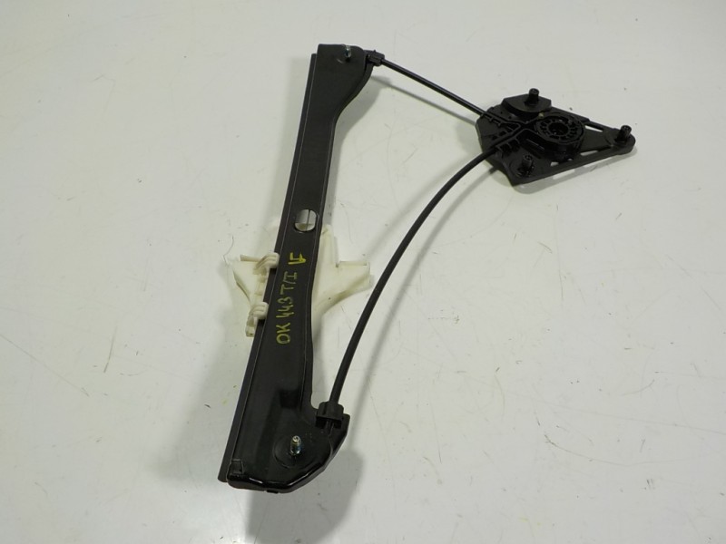 Recambio de elevalunas trasero izquierdo para skoda fabia combi 1.0 tsi referencia OEM IAM 6V0839461A  