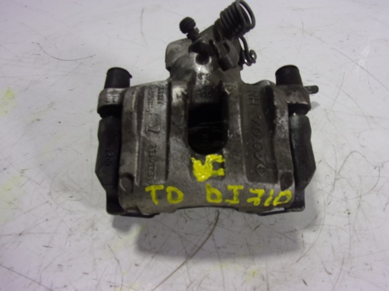 Recambio de pinza freno trasera derecha para volvo v40 cross country 2.0 diesel cat referencia OEM IAM 36001766  