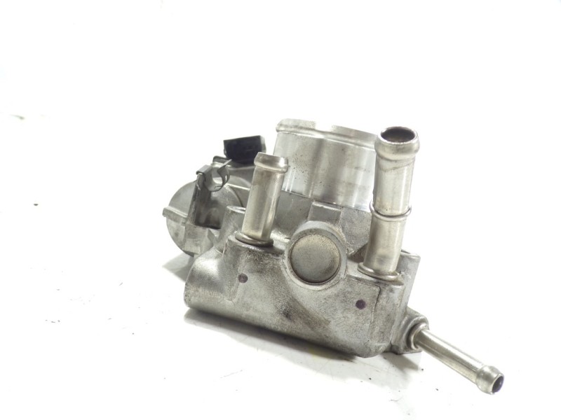 Recambio de caja mariposa para hyundai i20 1.4 cat referencia OEM IAM 351002B150 351002B150 