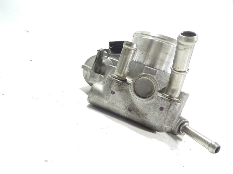 Recambio de caja mariposa para hyundai i20 1.4 cat referencia OEM IAM 351002B150 351002B150 