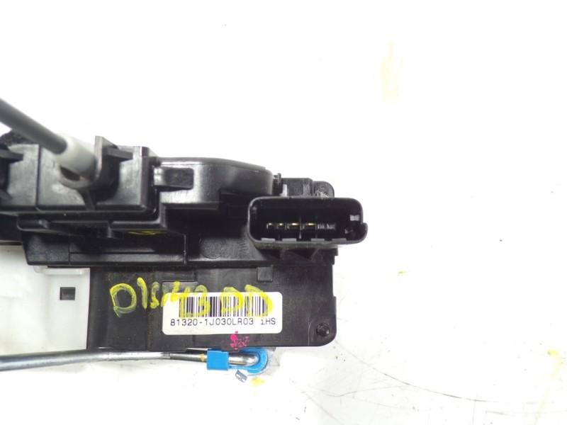 Recambio de cerradura puerta delantera derecha para hyundai i20 1.4 cat referencia OEM IAM 813201J030 813201J030 