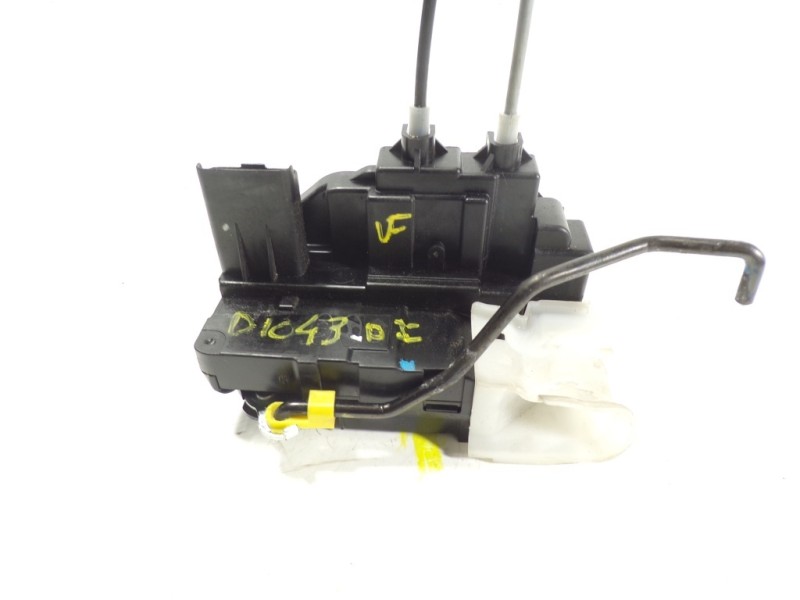 Recambio de cerradura puerta delantera izquierda para hyundai i20 1.4 cat referencia OEM IAM 813101J020  