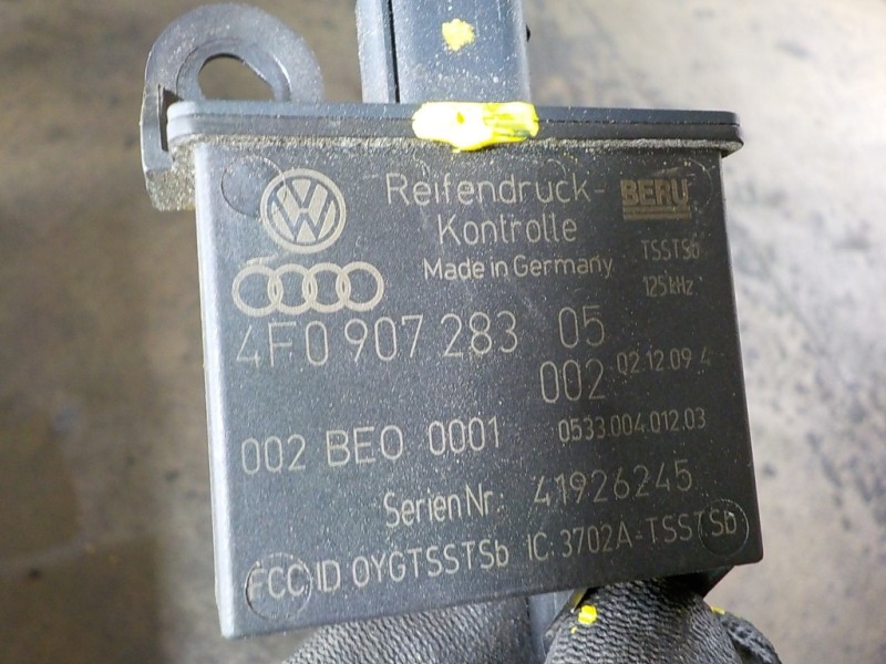 Recambio de modulo electronico para bentley continental gt supersports referencia OEM IAM 4F090728305 4F090728305 