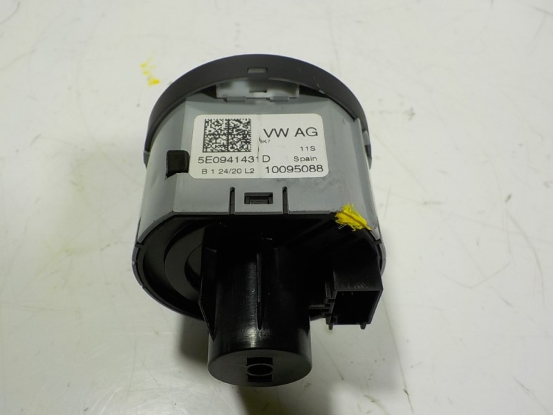 Recambio de mando luces para skoda fabia combi 1.0 tsi referencia OEM IAM 5E0941431DWHI 5E0941431D 