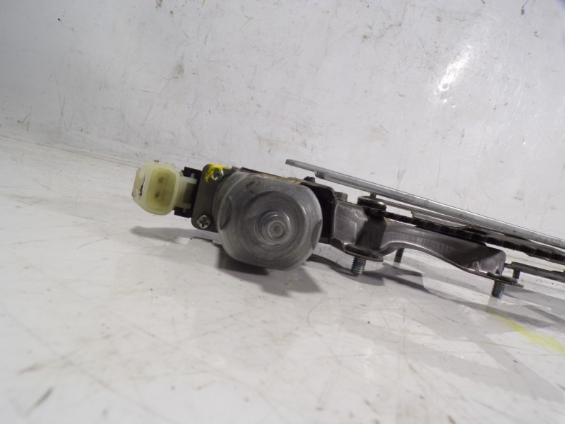 Recambio de elevalunas delantero derecho para hyundai i20 1.4 cat referencia OEM IAM 824041J010 988201J100 2621004670