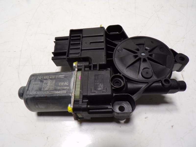 Recambio de motor elevalunas delantero derecho para seat ibiza (kj1) fr referencia OEM IAM 2Q1959406E 2Q1959406E 0130822064